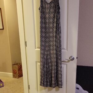 Torrid Black and White Geometric Maxi Dress